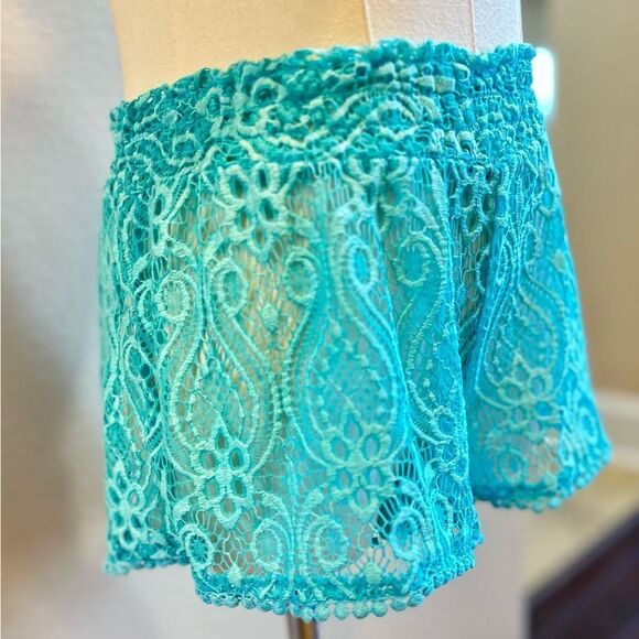 O'Rageous Women's Size Medium/Large Crochet Lace Beach Turquoise Coverup Shorts - Picture 2 of 7